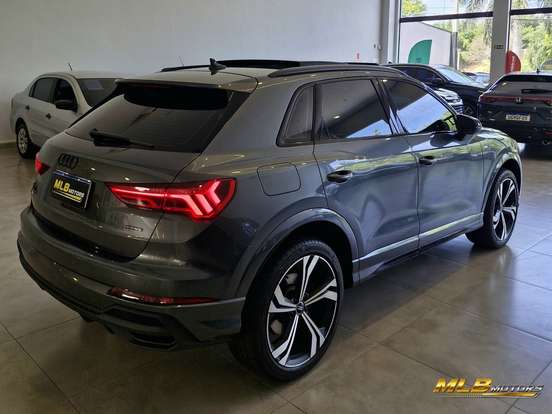 AUDI-Q3-2024