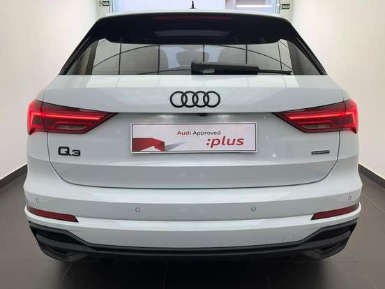 AUDI-Q3-2024