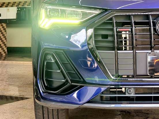 AUDI-Q3-2022