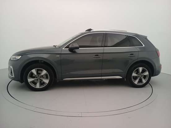 AUDI-Q5-2023