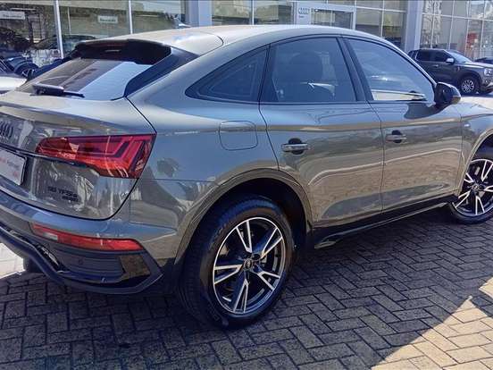 AUDI-Q5-2.0 55 TFSIE PHEV SPORTBACK PERFORMANCE BLACK QUATTRO S TRONIC AUDI-Q5-2024