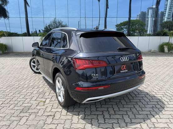 AUDI-Q5-2.0 TFSI GASOLINA PRESTIGE PLUS S TRONIC AUDI-Q5-2018