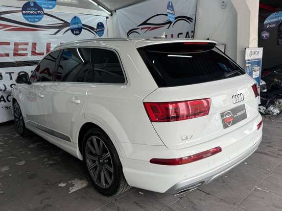 AUDI-Q7-3.0 TFSI AMBITION V6 24V GASOLINA 4P TIPTRONIC AUDI-Q7-2015
