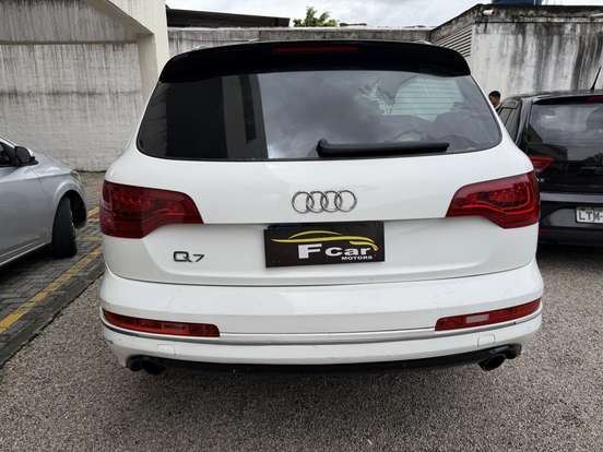 AUDI-Q7-2010