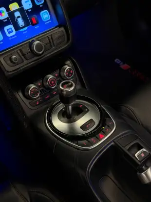AUDI-R8-2014