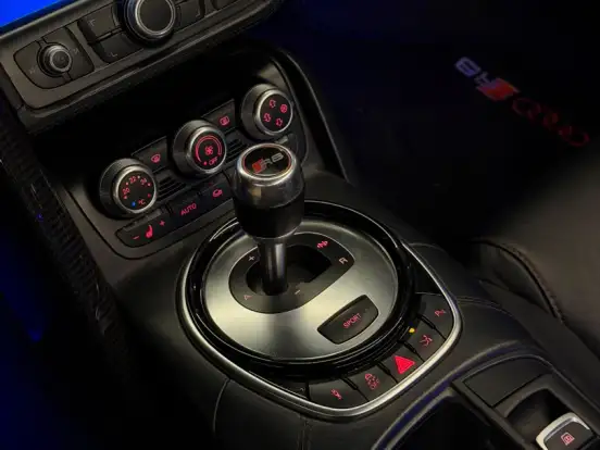 AUDI-R8-5.2 FSI QUATTRO SPYDER V10 40V GASOLINA 2P S TRONIC AUDI-R8-2014