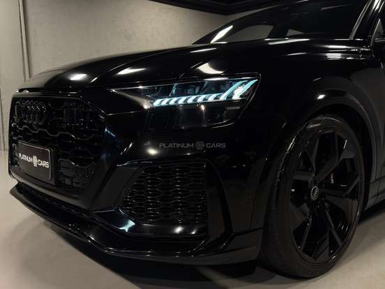AUDI-RS Q8-2020