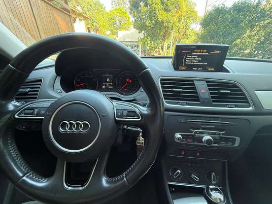 AUDI-Q3-1.4 TFSI ATTRACTION GASOLINA 4P S TRONIC AUDI-Q3-2015