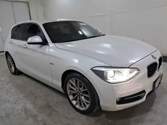 BMW-120i-2015