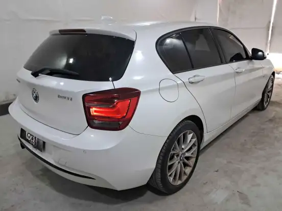 BMW-120i-2015