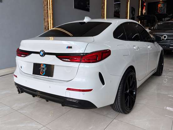 BMW-218i-2020