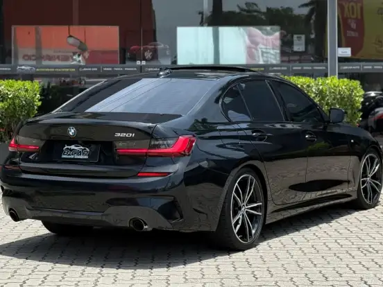 BMW-320i-2.0 16V TURBO FLEX M SPORT AUTOMÁTICO BMW-320i-2022