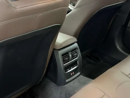 BMW-320i-2026