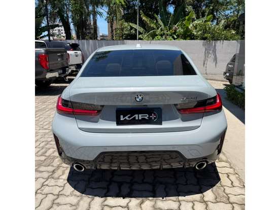 BMW-320i-2025