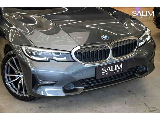 BMW-320i-2019