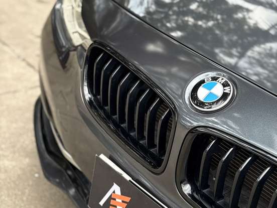 BMW-320i-2017