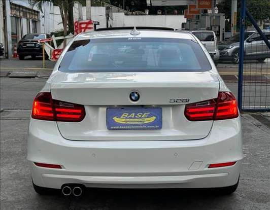 BMW-328i-2.0 LUXURY SEDAN 16V GASOLINA 4P AUTOMÁTICO BMW-328i-2013