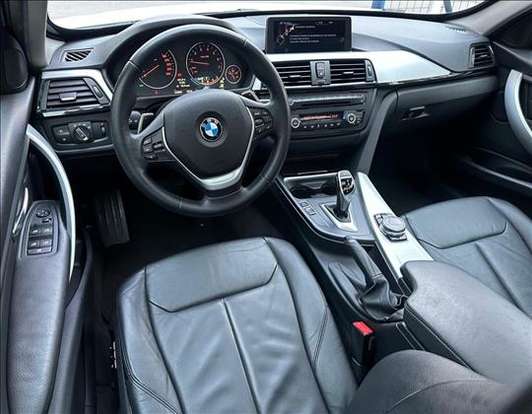 BMW-328i-2013