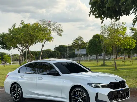 BMW-330e-2.0 16V TURBO HÍBRIDO M SPORT AUTOMÁTICO BMW-330e-2024