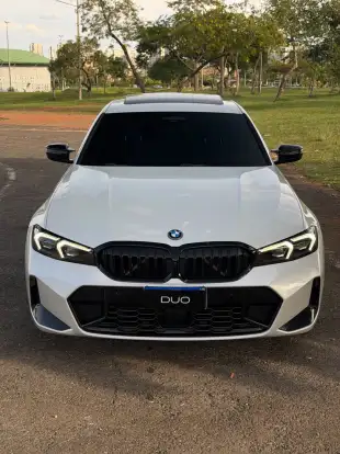 BMW-330e-2024