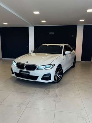 BMW-330i-2019