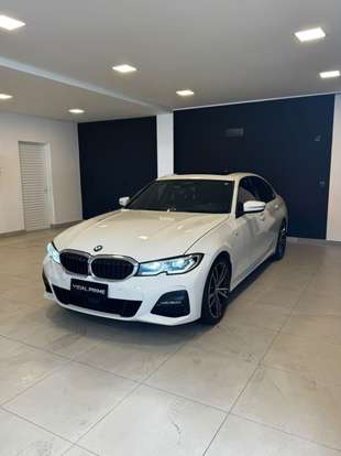 BMW-330i-2019