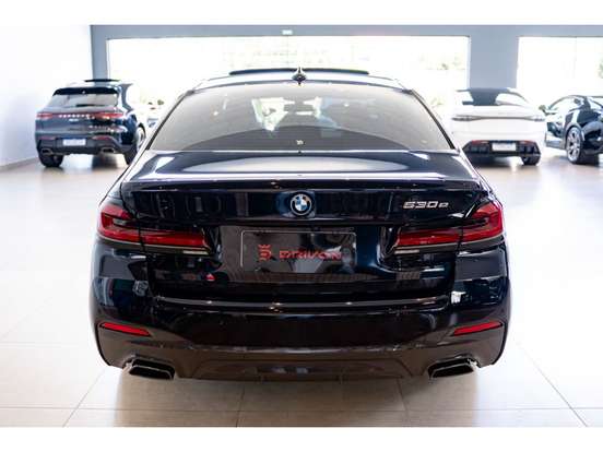 BMW-530e-2.0 16V TWINPOWER HÍBRIDO M SPORT AUTOMÁTICO BMW-530e-2022