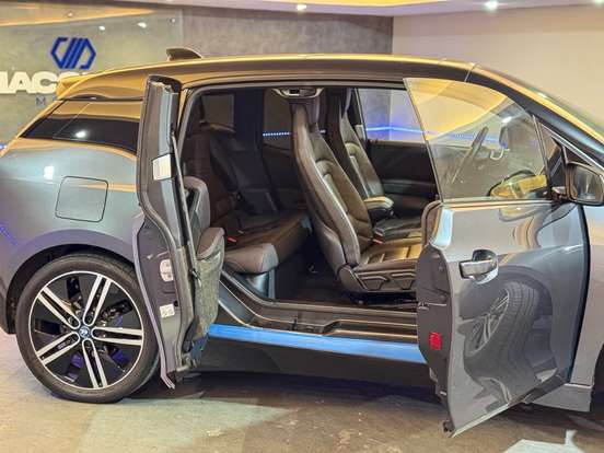 BMW-i3-ELÉTRICO eDRIVE UNIQUE FOREVER AUTOMÁTICO BMW-i3-2022