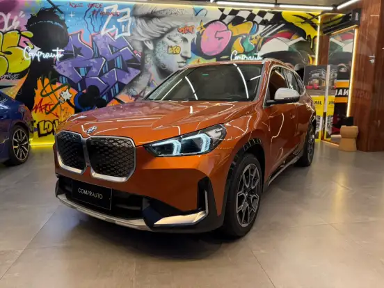 BMW-iX1-2023