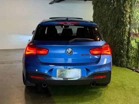 BMW-M 140i-3.0 24V TURBO GASOLINA 4P AUTOMÁTICO BMW-M 140i-2017