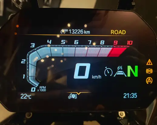 BMW-R 1300 GS TRIPLE BLACK BMW-R 1300 GS TRIPLE BLACK-2024