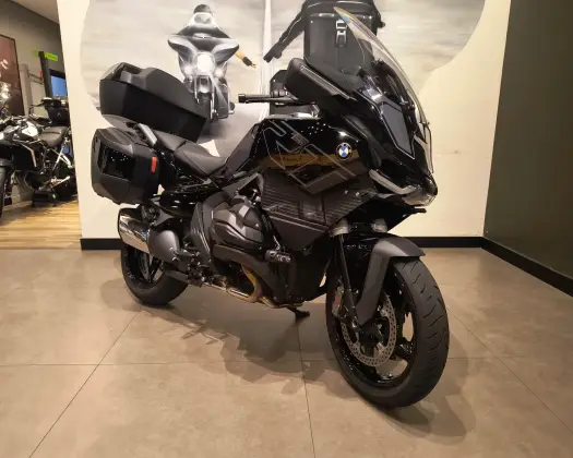 BMW R 1300 RT TRIPLE BLACK 