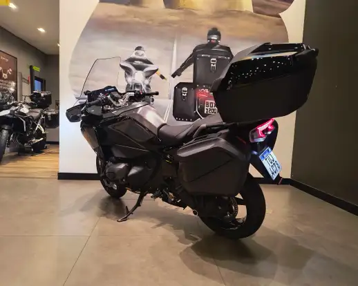 BMW-R 1300 RT TRIPLE BLACK BMW-R 1300 RT TRIPLE BLACK-2026