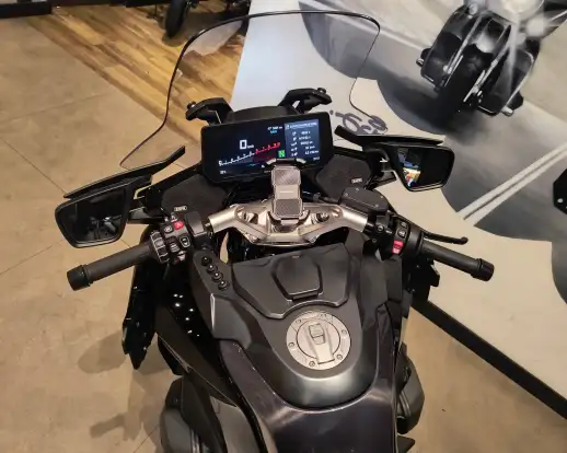 BMW-R 1300 RT TRIPLE BLACK BMW-R 1300 RT TRIPLE BLACK-2026