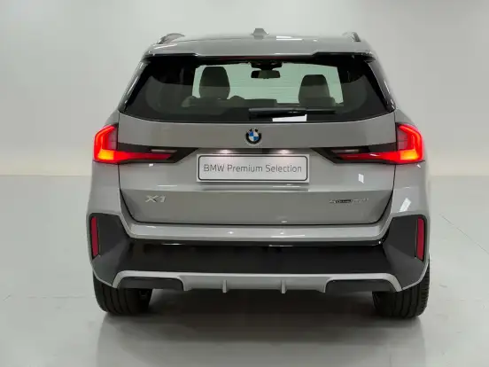 BMW-X1-2024