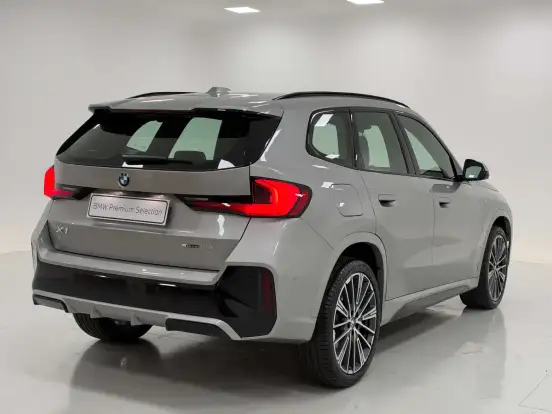 BMW-X1-2024