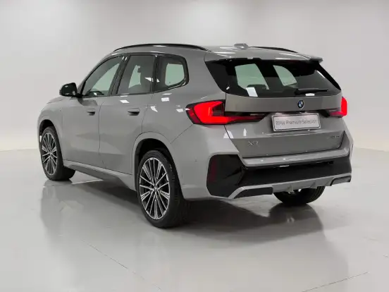 BMW-X1-2024