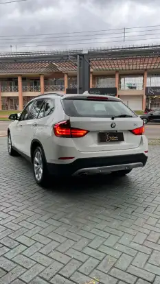 BMW-X1-2013