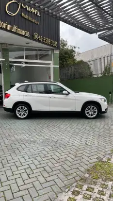 BMW-X1-2.0 18I S-DRIVE 4X2 16V GASOLINA 4P AUTOMÁTICO BMW-X1-2013