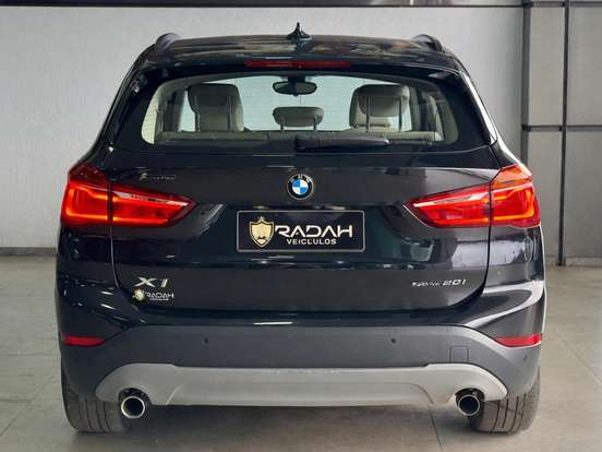 BMW-X1-2.0 16V TURBO ACTIVEFLEX SDRIVE20I 4P AUTOMÁTICO BMW-X1-2019