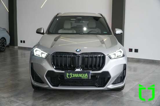 BMW-X1-2024