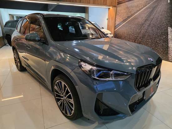 BMW-X1-2024