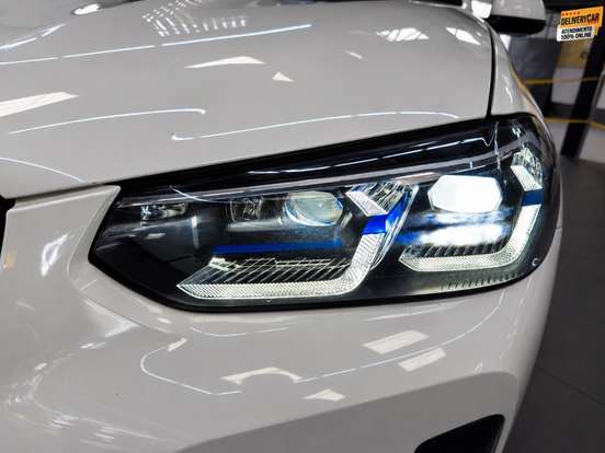 BMW-X3-2021