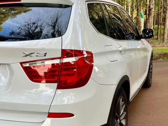 BMW-X3-3.0 28I 4X4 24V GASOLINA 4P AUTOMÁTICO BMW-X3-2011