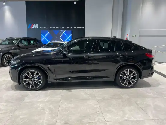 BMW-X4-2023