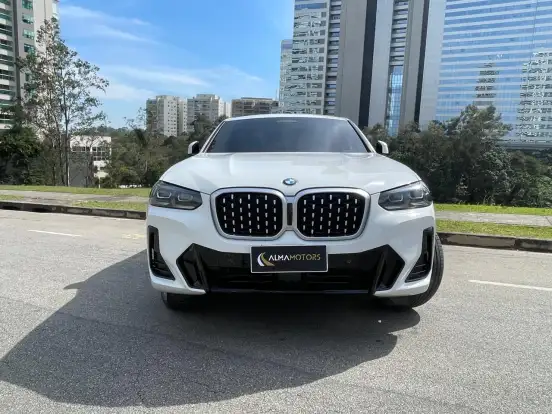 BMW-X4-2024