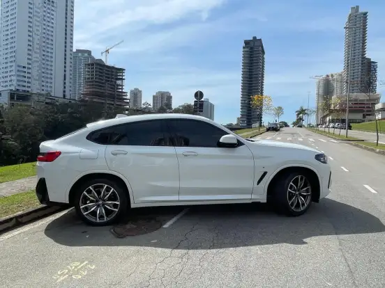 BMW-X4-2024