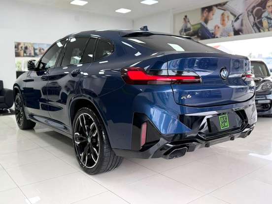 BMW-X4-2025