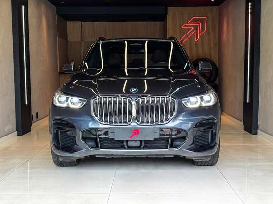 BMW-X5-2021