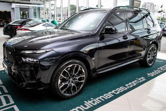 BMW-X7-2023